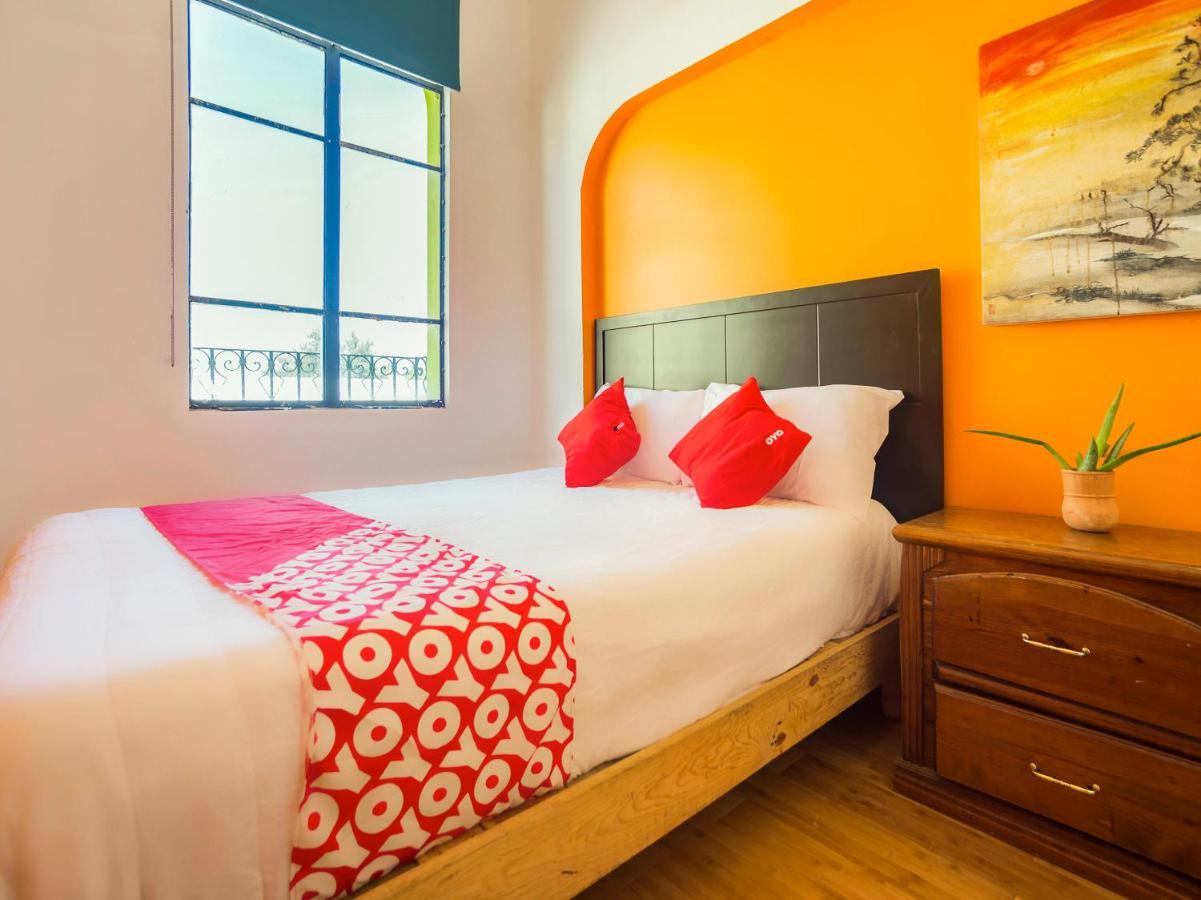 Oyo Hotel Hare Krishna Monterrey Extérieur photo