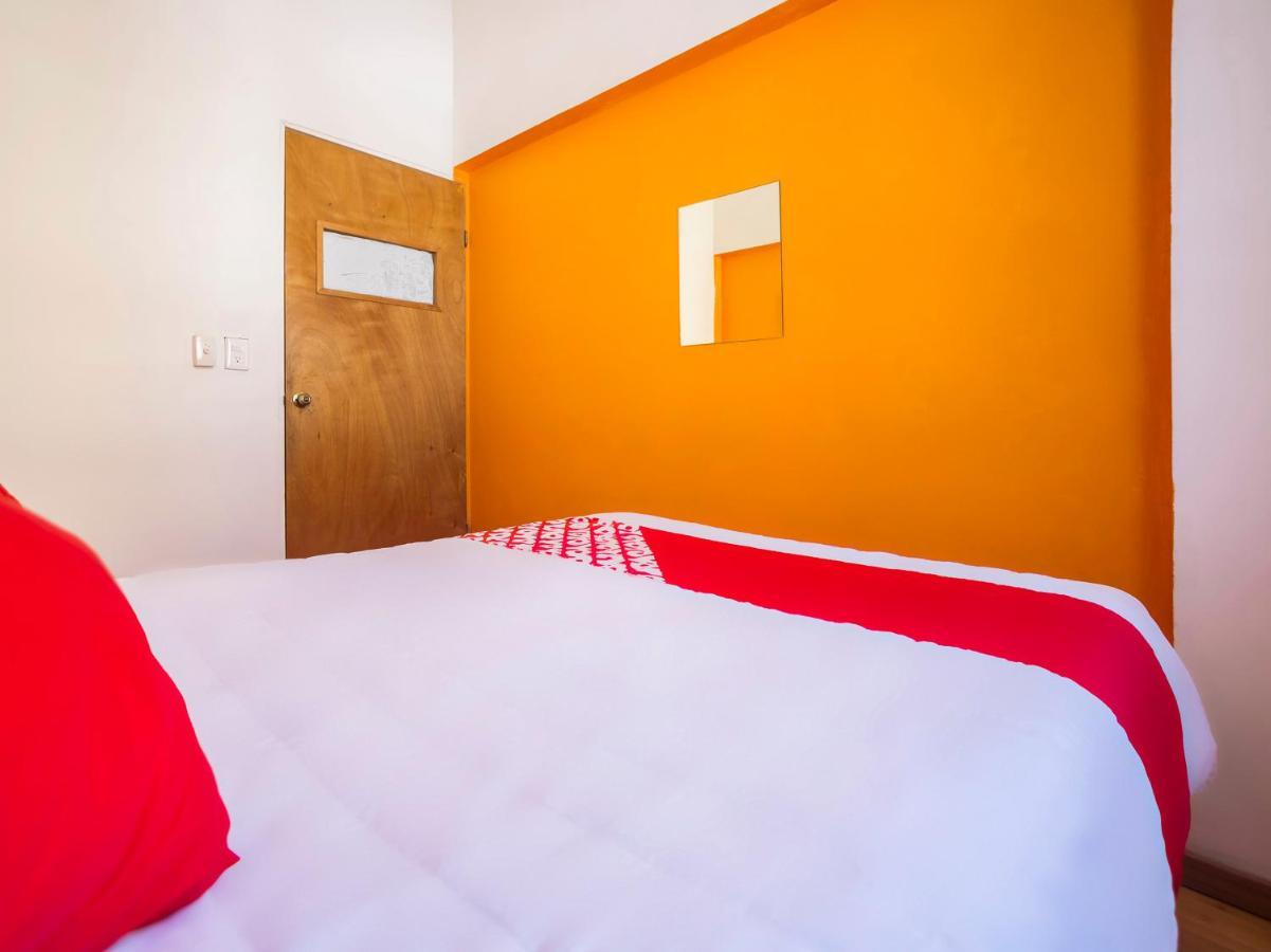 Oyo Hotel Hare Krishna Monterrey Extérieur photo