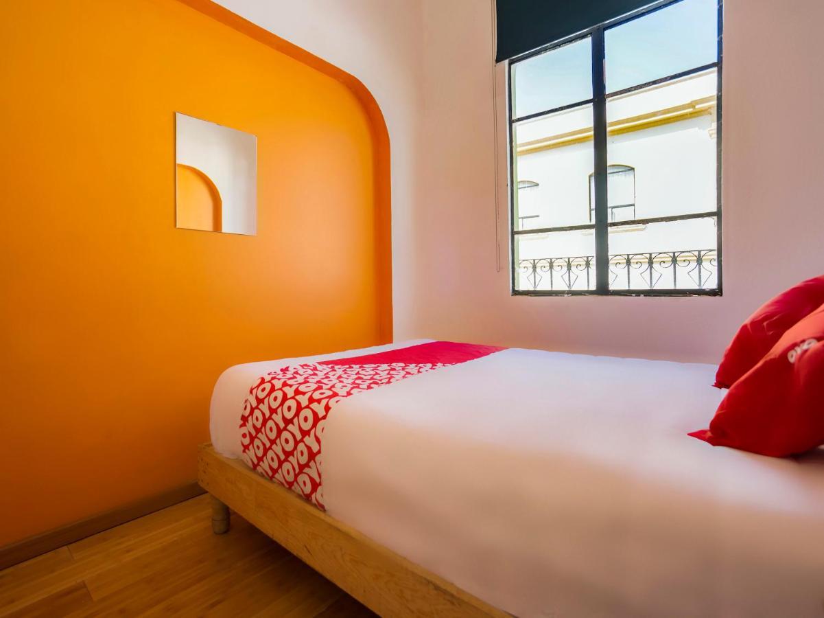 Oyo Hotel Hare Krishna Monterrey Extérieur photo