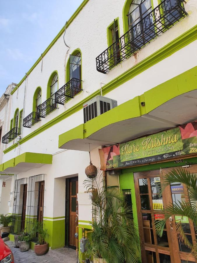 Oyo Hotel Hare Krishna Monterrey Extérieur photo